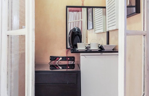 Santa Cruz Apartment | The house of the restoration architect Aire