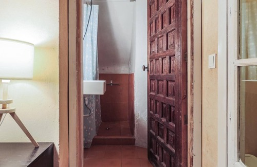 Santa Cruz Apartment | The house of the restoration architect Aire