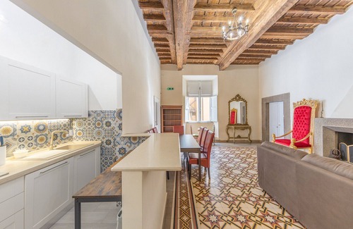 Viterbo Apartment | The house of Thrones
