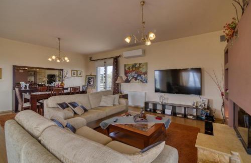 Archaia Olympia House | The House Olympia - Happy Rentals