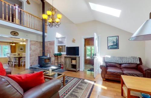 Warrensburg House | The Huber Haven