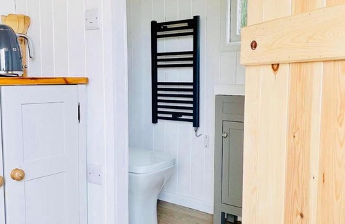 Sudbury Other | The Hut at High Street Farm