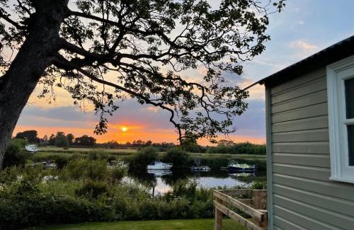 Naburn House | The Hut by the River