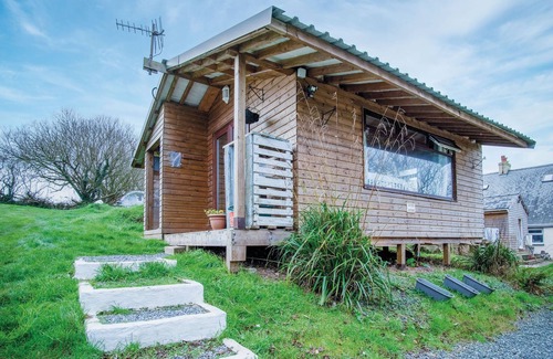 Castlemartin Apartment | The Hygge Hut - 1 Bed - Freshwest Beach Retreat