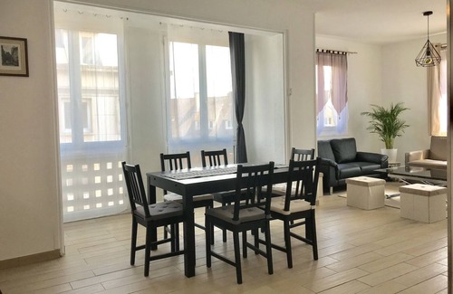 Elbeuf Apartment | The ideal apartment in the historic heart of Elbeuf