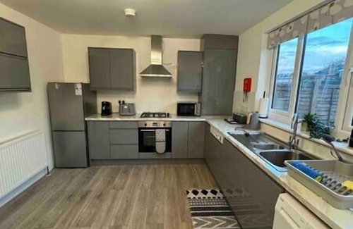 Rednal House | The Ideal Spacious Home