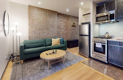 Peter Cooper Village Apartment | The Ideal VII Vibe 8594