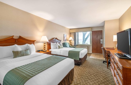 Ogdensburg Hotel | The Inn at Gran View Ogdensburg, an Ascend Collection Hotel