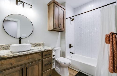 San Angelo House | The Inn at Holiday 3BR 2 and a half BA