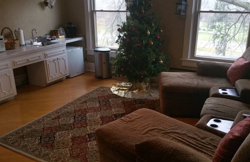 Chambersburg Bed & Breakfast | The Inn at Ragged Edge