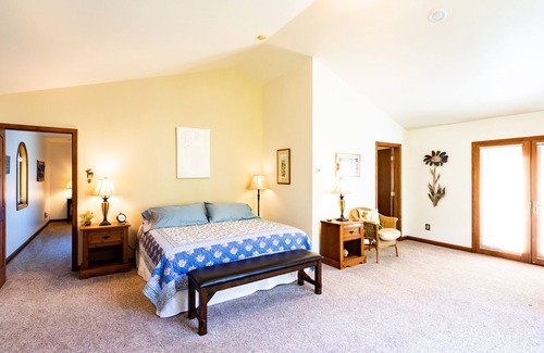 Moose Pass Bed & Breakfast | The Inn at Tern Lake