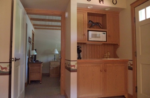 Intercourse Bed & Breakfast | The Inn & Spa at Intercourse Village