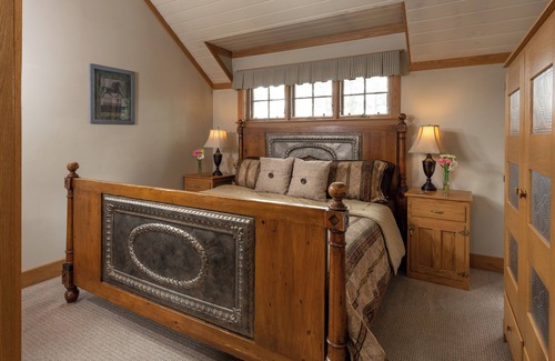 Intercourse Bed & Breakfast | The Inn & Spa at Intercourse Village