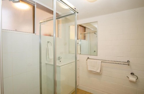 Point Lookout Apartment | The Islander Resort U16