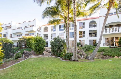 Point Lookout Apartment | The Islander Resort U16