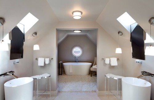 Downtown Baltimore Hotel | The Ivy Hotel