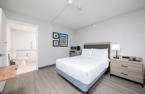 Jackson Hotel | The Jackson SouthTown