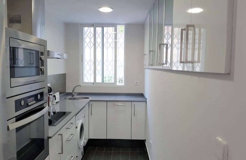 Les Tendetes Apartment | The Jardines del Turia Apartment by Florit Flats