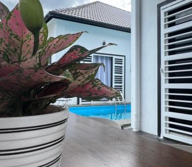 Kajang Villa | The Jasmine House Desa Putra w Private Pool 5 min Putrajaya