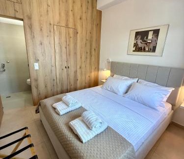 Aegina Town Apartment | The Jazz Suite