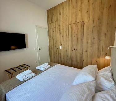Aegina Town Apartment | The Jazz Suite