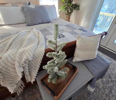 Northfield Villa | The Jefferson Guest House