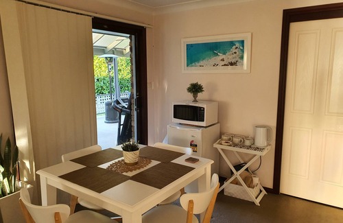 Wallerawang House | The Junction Estate. Cool, Calm and Cozy.