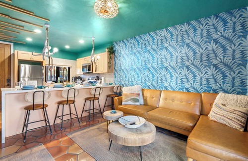 Chandler House | The Jungle Hut