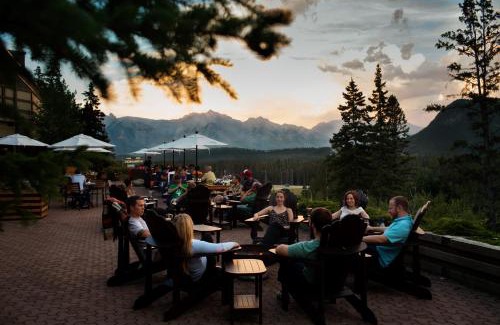 Banff Hotel | The Juniper Hotel & Bistro