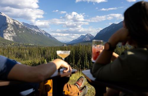 Banff Hotel | The Juniper Hotel & Bistro