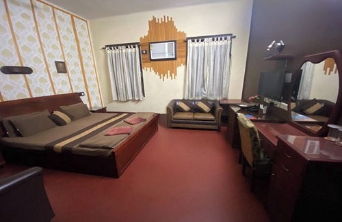 Bhowanipore House | The Kei Suites