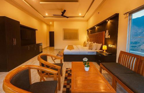 Lansdowne Hotel | The kempty Fall Resort, Mussoorie - Lavish & Luxury Stay