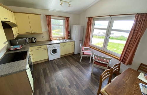 Lochgilphead House | The Kennels, 3 Bedroom Cottage , Sleeps 6 With It's Own Bay and Loch Access