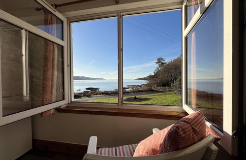 Lochgilphead House | The Kennels, 3 Bedroom Cottage , Sleeps 6 With It's Own Bay and Loch Access