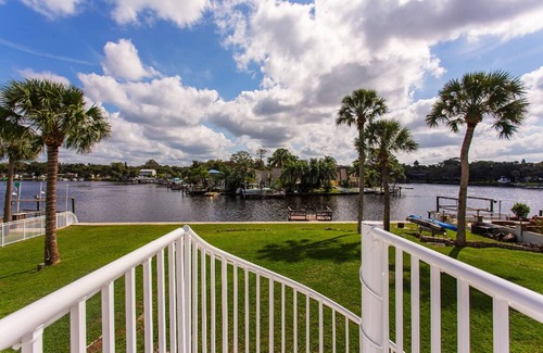 New Port Richey Estates House | The Keys Bungalow On The Cotee River