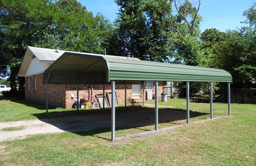Murfreesboro House | The Kimberlite, Absolute Best Location! Pet Friendly!