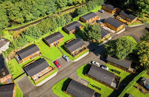 Saddleworth Cottage | THE KINGFISHER SAFARI TENT - PETS WELCOME in Greenfield