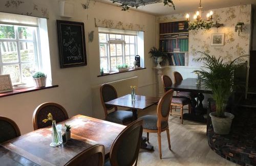 Melton Mowbray Bed & Breakfast | The Kings Arms (Scalford)