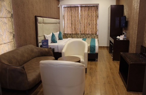 Triplicane Hotel | The Kings Park Residency