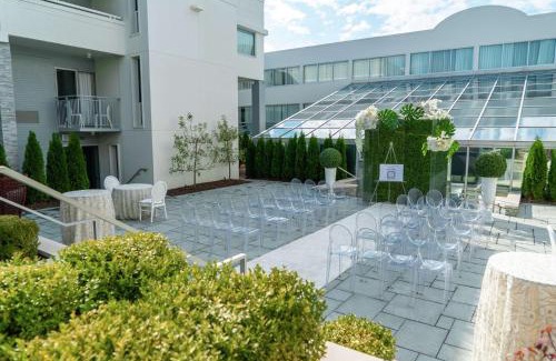 Bloomfield Hills Hotel | The Kingsley Bloomfield Hills - a DoubleTree by Hilton