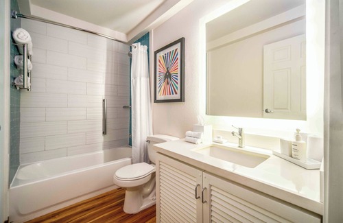 Venice Hotel | The Kinney - Venice Beach