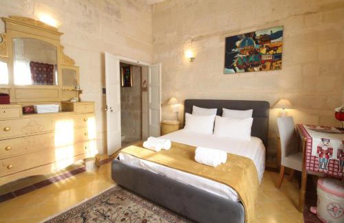 Birgu House | The Knight - Experiential Heritage Home at Birgu Square