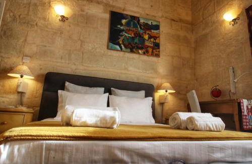 Birgu House | The Knight - Experiential Heritage Home at Birgu Square