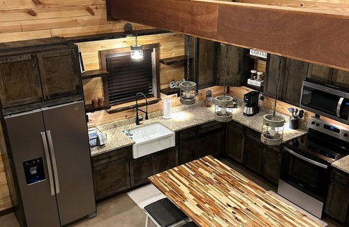 Board Camp Cabin | The Knotty Pine Cabin at Cabins of Wolf Pen Gap