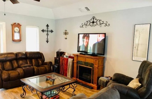 Azle House | The Lake House - Pappaw’s Place