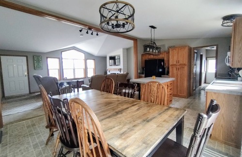 Osage House | The Lake House: Private ATV Swim Fish Kayak Paddle Board Hike Relax