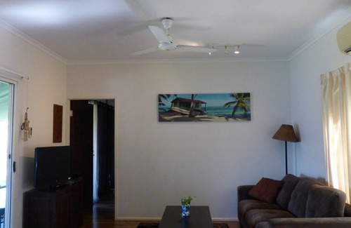 Lake Bennett House | The Lake House | Serene Waterfront Escape at Lake Bennett