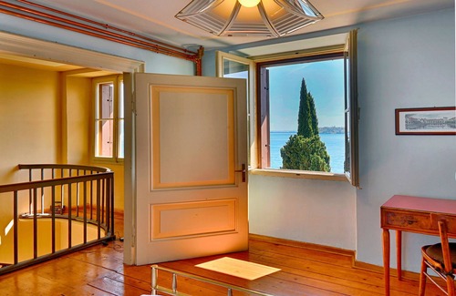 Salo Villa | The Lake is Our Pool ♡ Frontlake Villa & Park/Sleeps 12 +1 Baby/Pet Friendly