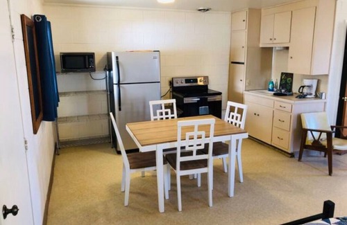 Tow Apartment | The Lakeside Studio 1