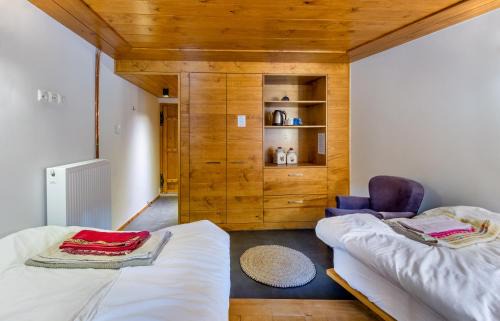Vitsa Apartment | The Land Beyond
